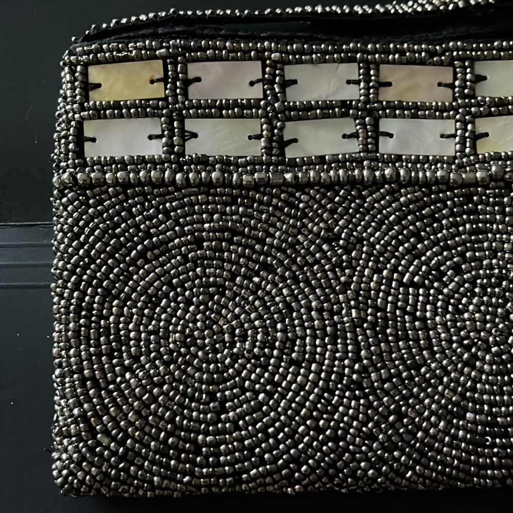 Beautiful Beaded clutch - Picture 3 of 10